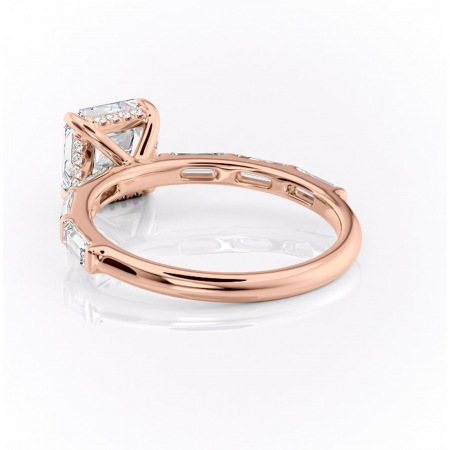 Inel de logodnă Beatrice din aur Rose 14kt cu moissanite tăietură asscher – Montură cu canal rafinată pentru profil înalt | Personalizează și configurează gratuit online [3]