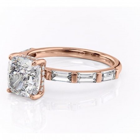 Inel de logodnă Beatrice din aur Rose 14kt cu moissanite tăietură pernă – Montură cu canal rafinată pentru profil înalt | Personalizează și configurează gratuit online [6]