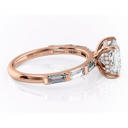 Inel de logodnă Beatrice din aur Rose 14kt cu moissanite tăietură princess – Montură cu canal rafinată pentru profil înalt | Personalizează și configurează gratuit online [1]
