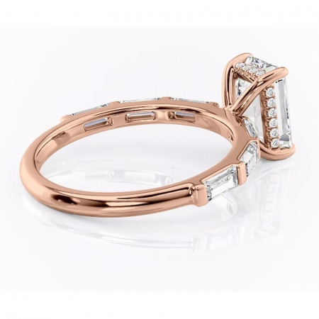 Inel de logodnă Beatrice din aur Rose 14kt cu moissanite tăietură smarald – Montură cu canal rafinată pentru profil înalt | Personalizează și configurează gratuit online [2]