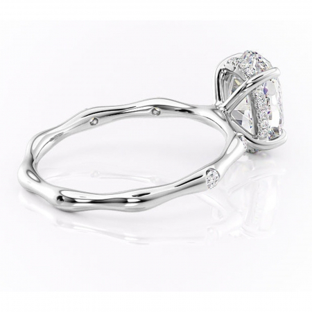 Inel de logodnă Bijou din aur Alb 14kt cu moissanite tăietură ovală – Pietre laterale rafinată pentru profil înalt | Personalizează și configurează gratuit online [2]