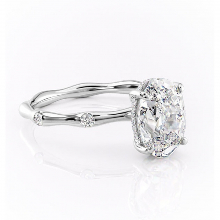 Ovală - Inel de logodnă Bijou din aur Alb 14kt cu moissanite tăietură ovală – Pietre laterale rafinată pentru profil înalt | Personalizează și configurează gratuit online