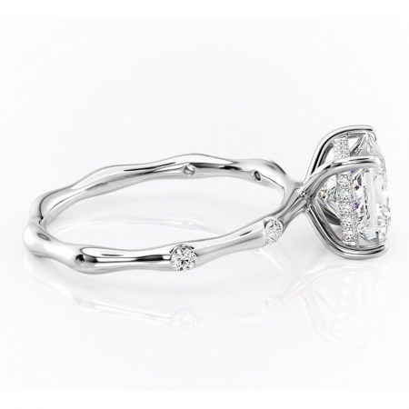 Inel de logodnă Bijou din aur Alb 14kt cu moissanite tăietură princess – Pietre laterale rafinată pentru profil înalt | Personalizează și configurează gratuit online [1]