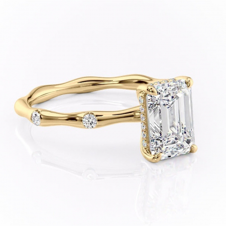 14K - Inel de logodnă Bijou din aur Galben 14kt cu moissanite tăietură smarald – Pietre laterale rafinată pentru profil înalt | Personalizează și configurează gratuit online