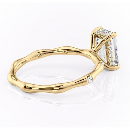 Inel de logodnă Bijou din aur Galben 14kt cu moissanite tăietură smarald – Pietre laterale rafinată pentru profil înalt | Personalizează și configurează gratuit online [2]