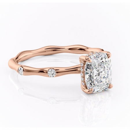 Pernă alungită - Inel de logodnă Bijou din aur Rose 14kt cu moissanite tăietură asscher – Pietre laterale rafinată pentru profil înalt | Personalizează și configurează gratuit online