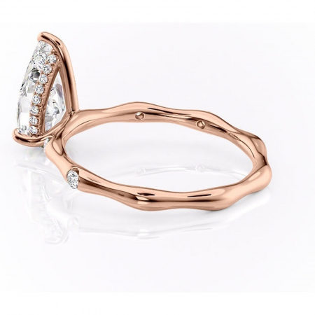 Inel de logodnă Bijou din aur Rose 18kt cu moissanite tăietură pară – Pietre laterale rafinată pentru profil înalt | Personalizează și configurează gratuit online [4]
