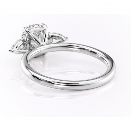 Inel de logodnă Blanche din aur Alb 14kt cu moissanite tăietură asscher – Montură cu trei pietre rafinată pentru profil înalt | Personalizează și configurează gratuit online [3]