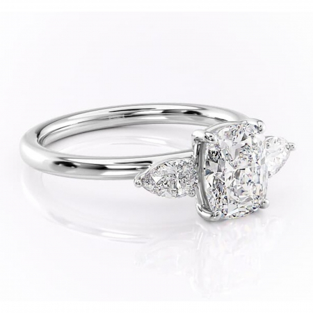 Pernă alungită - Inel de logodnă Blanche din aur Alb 14kt cu moissanite tăietură asscher – Montură cu trei pietre rafinată pentru profil înalt | Personalizează și configurează gratuit online