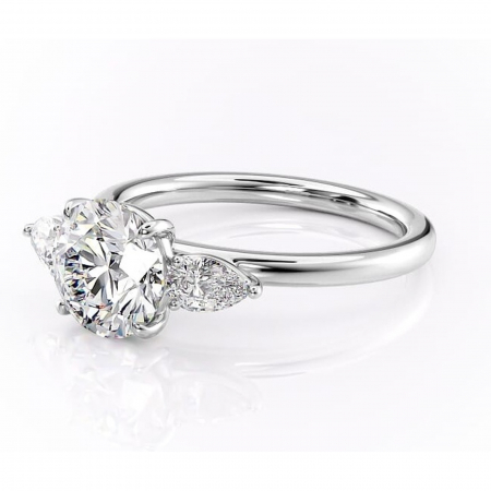 Inel de logodnă Blanche din aur Alb 14kt cu moissanite tăietură rotundă – Montură cu trei pietre rafinată pentru profil înalt | Personalizează și configurează gratuit online [6]