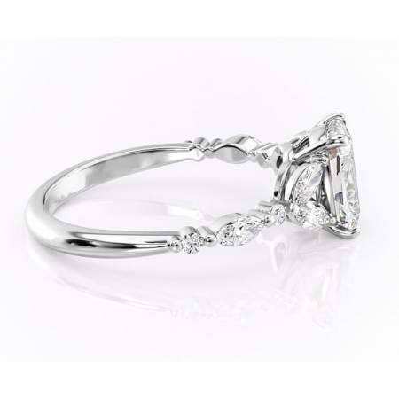 Inel de logodnă Bloom din aur Alb 14kt cu moissanite tăietură pernă – Montură cu trei pietre rafinată pentru profil mediu | Personalizează și configurează gratuit online [1]