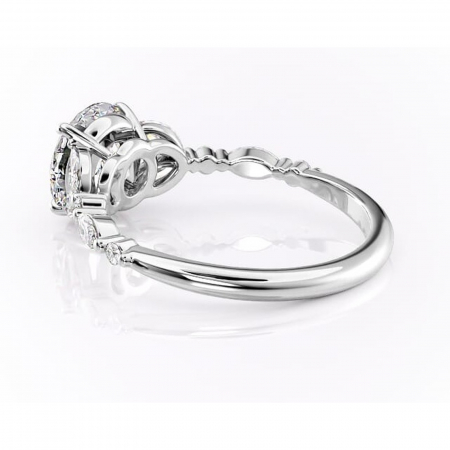 Inel de logodnă Bloom din aur Alb 14kt cu moissanite tăietură rotundă – Montură cu trei pietre rafinată pentru profil mediu | Personalizează și configurează gratuit online [4]