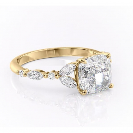 Pernă - Inel de logodnă Bloom din aur Galben 18kt cu moissanite tăietură pernă – Montură cu trei pietre rafinată pentru profil mediu | Personalizează și configurează gratuit online