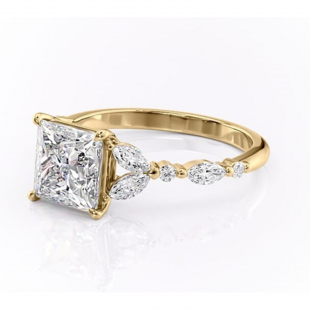 Inel de logodnă Bloom din aur Galben 14kt cu moissanite tăietură princess – Montură cu trei pietre rafinată pentru profil mediu | Personalizează și configurează gratuit online [6]