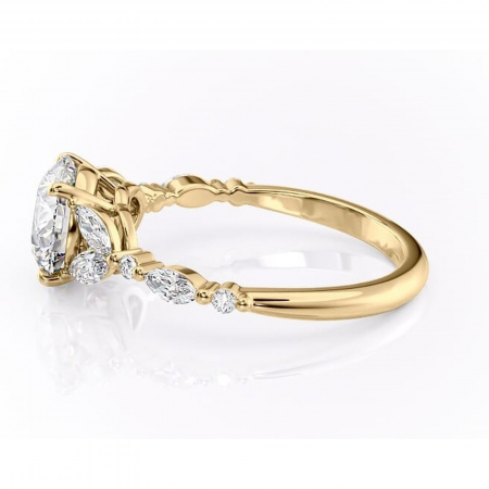 Inel de logodnă Bloom din aur Galben 14kt cu moissanite tăietură rotundă – Montură cu trei pietre rafinată pentru profil mediu | Personalizează și configurează gratuit online [5]