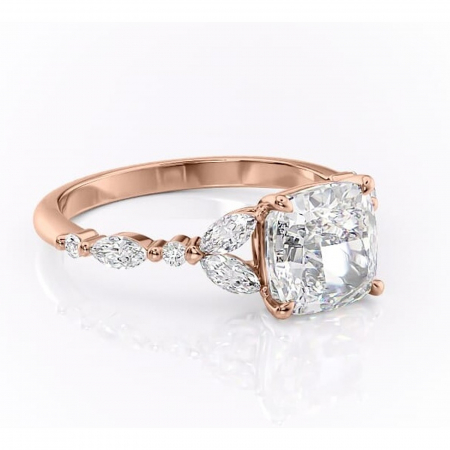 Aur roz - Inel de logodnă Bloom din aur Rose 18kt cu moissanite tăietură pernă – Montură cu trei pietre rafinată pentru profil mediu | Personalizează și configurează gratuit online