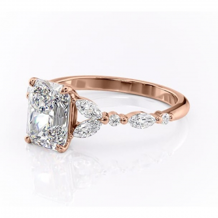 Inel de logodnă Bloom din aur Rose 14kt cu moissanite tăietură radiantă – Montură cu trei pietre rafinată pentru profil mediu | Personalizează și configurează gratuit online [6]
