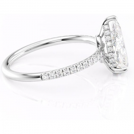 Inel de logodnă Brielle din aur Alb 18kt cu moissanite tăietură pară – Montură Kamellie joasă rafinată pentru profil jos | Personalizează și configurează gratuit online [1]