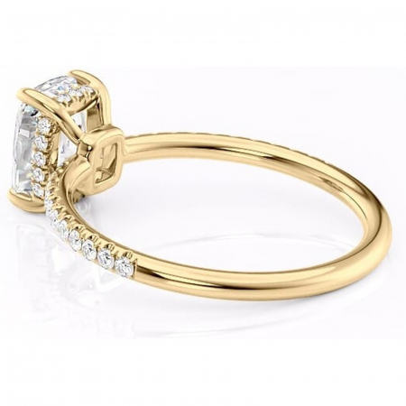 Inel de logodnă Brielle din aur Galben 14kt cu moissanite tăietură pernă – Montură Kamellie joasă rafinată pentru profil jos | Personalizează și configurează gratuit online [4]