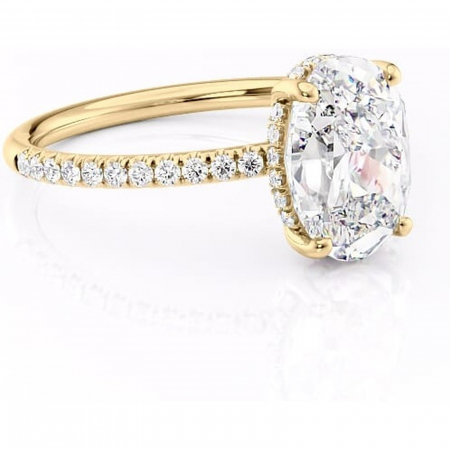 Ovală - Inel de logodnă Brielle din aur Galben 18kt cu moissanite tăietură ovală – Montură Kamellie joasă rafinată pentru profil jos | Personalizează și configurează gratuit online
