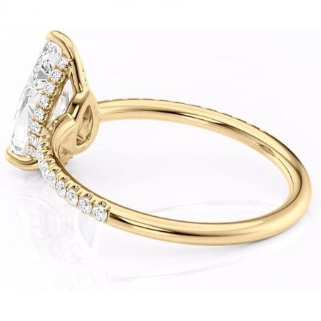 Inel de logodnă Brielle din aur Galben 18kt cu moissanite tăietură pară – Montură Kamellie joasă rafinată pentru profil jos | Personalizează și configurează gratuit online [4]