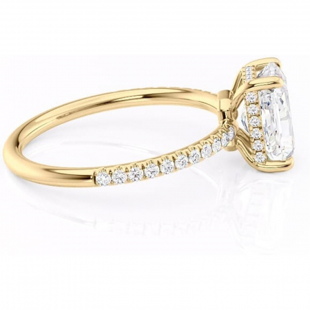 Inel de logodnă Brielle din aur Galben 14kt cu moissanite tăietură radiantă – Montură Kamellie joasă rafinată pentru profil jos | Personalizează și configurează gratuit online [1]