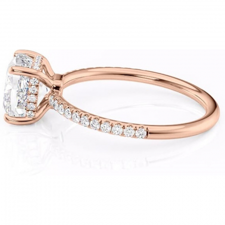 Inel de logodnă Brielle din aur Rose 18kt cu moissanite tăietură pernă – Montură Kamellie joasă rafinată pentru profil jos | Personalizează și configurează gratuit online [5]