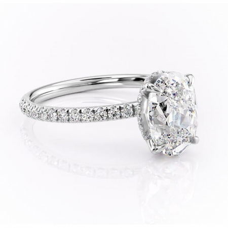 Ovală - Inel de logodnă Briony din aur Alb 14kt cu moissanite tăietură ovală – Montură pavé rafinată pentru profil înalt | Personalizează și configurează gratuit online