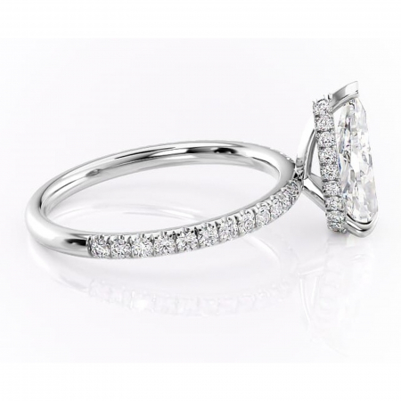 Inel de logodnă Briony din aur Alb 14kt cu moissanite tăietură pară – Montură pavé rafinată pentru profil înalt | Personalizează și configurează gratuit online [1]