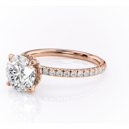 Inel de logodnă Briony din aur Rose 14kt cu moissanite tăietură rotundă – Montură pavé rafinată pentru profil înalt | Personalizează și configurează gratuit online [6]