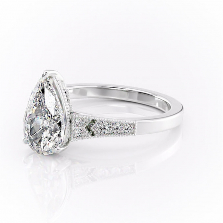 Inel de logodnă Caelia din aur Alb 14kt cu moissanite tăietură pară – Pietre laterale rafinată pentru profil înalt | Personalizează și configurează gratuit online [6]