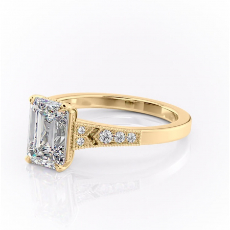 Inel de logodnă Caelia din aur Galben 14kt cu moissanite tăietură smarald – Pietre laterale rafinată pentru profil înalt | Personalizează și configurează gratuit online [6]