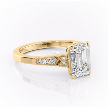 Aur galben - Inel de logodnă Caelia din aur Galben 18kt cu moissanite tăietură smarald – Pietre laterale rafinată pentru profil înalt | Personalizează și configurează gratuit online