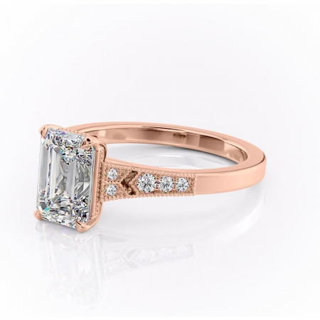 Inel de logodnă Caelia din aur Rose 14kt cu moissanite tăietură smarald – Pietre laterale rafinată pentru profil înalt | Personalizează și configurează gratuit online [6]