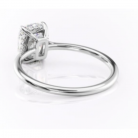 Inel de logodnă Camellia din aur Alb 14kt cu moissanite tăietură pernă – Solitar rafinată pentru profil jos | Personalizează și configurează gratuit online [3]