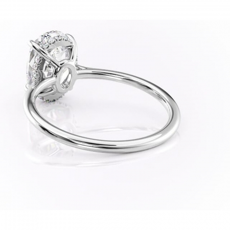 Inel de logodnă Camellia din aur Alb 14kt cu moissanite tăietură ovală – Solitar rafinată pentru profil jos | Personalizează și configurează gratuit online [3]