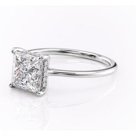 Inel de logodnă Camellia din aur Alb 18kt cu moissanite tăietură princess – Solitar rafinată pentru profil jos | Personalizează și configurează gratuit online [6]