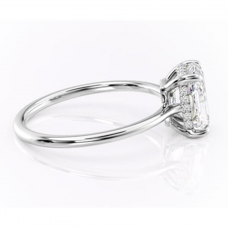 Inel de logodnă Camellia din aur Alb 14kt cu moissanite tăietură radiantă – Solitar rafinată pentru profil jos | Personalizează și configurează gratuit online [1]