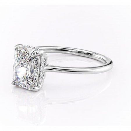 Inel de logodnă Camellia din aur Alb 14kt cu moissanite tăietură radiantă – Solitar rafinată pentru profil jos | Personalizează și configurează gratuit online [6]