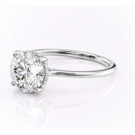 Inel de logodnă Camellia din aur Alb 14kt cu moissanite tăietură rotundă – Solitar rafinată pentru profil jos | Personalizează și configurează gratuit online [6]