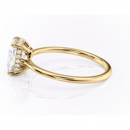 Inel de logodnă Camellia din aur Galben 14kt cu moissanite tăietură pernă – Solitar rafinată pentru profil jos | Personalizează și configurează gratuit online [5]