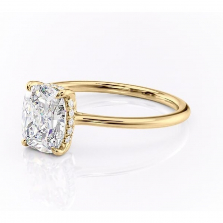 Inel de logodnă Camellia din aur Galben 14kt cu moissanite tăietură pernă – Solitar rafinată pentru profil jos | Personalizează și configurează gratuit online [6]