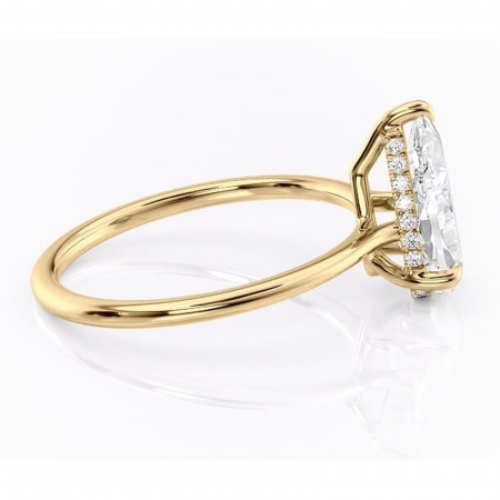 Inel de logodnă Camellia din aur Galben 14kt cu moissanite tăietură pară – Solitar rafinată pentru profil jos | Personalizează și configurează gratuit online [1]