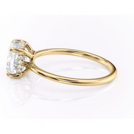 Inel de logodnă Camellia din aur Galben 14kt cu moissanite tăietură pernă – Solitar rafinată pentru profil jos | Personalizează și configurează gratuit online [5]