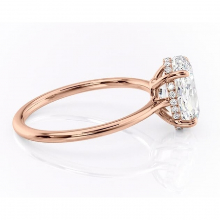 Inel de logodnă Camellia din aur Rose 14kt cu moissanite tăietură ovală – Solitar rafinată pentru profil jos | Personalizează și configurează gratuit online [1]
