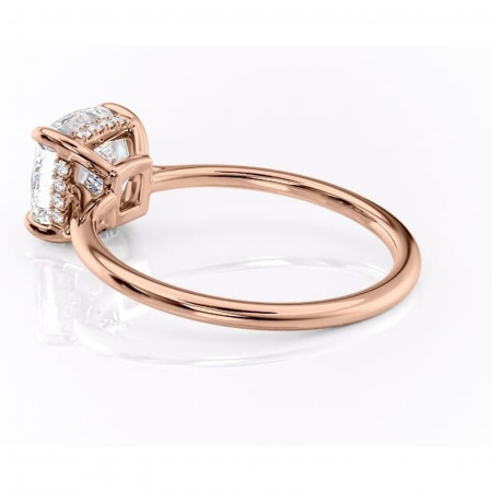 Inel de logodnă Camellia din aur Rose 18kt cu moissanite tăietură pernă – Solitar rafinată pentru profil jos | Personalizează și configurează gratuit online [4]