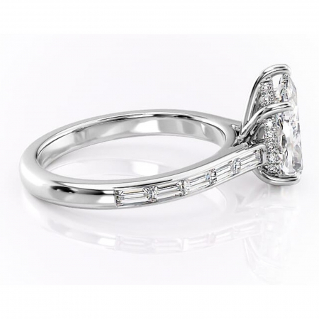 Inel de logodnă Catherine din aur Alb 14kt cu moissanite tăietură pară – Montură cu canal rafinată pentru profil înalt | Personalizează și configurează gratuit online [1]