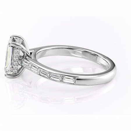 Inel de logodnă Catherine din aur Alb 14kt cu moissanite tăietură smarald – Montură cu canal rafinată pentru profil înalt | Personalizează și configurează gratuit online [5]