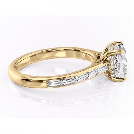 Inel de logodnă Catherine din aur Galben 14kt cu moissanite tăietură pernă – Montură cu canal rafinată pentru profil înalt | Personalizează și configurează gratuit online [1]