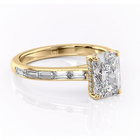 18K - Inel de logodnă Catherine din aur Galben 18kt cu moissanite tăietură radiantă – Montură cu canal rafinată pentru profil înalt | Personalizează și configurează gratuit online